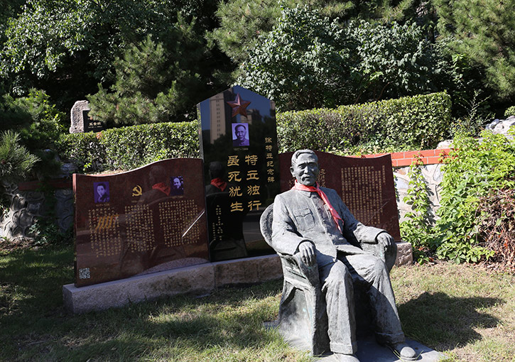 万佛华侨陵园树葬价格多少钱?(图1) 万佛华侨陵园树葬价格多少钱?