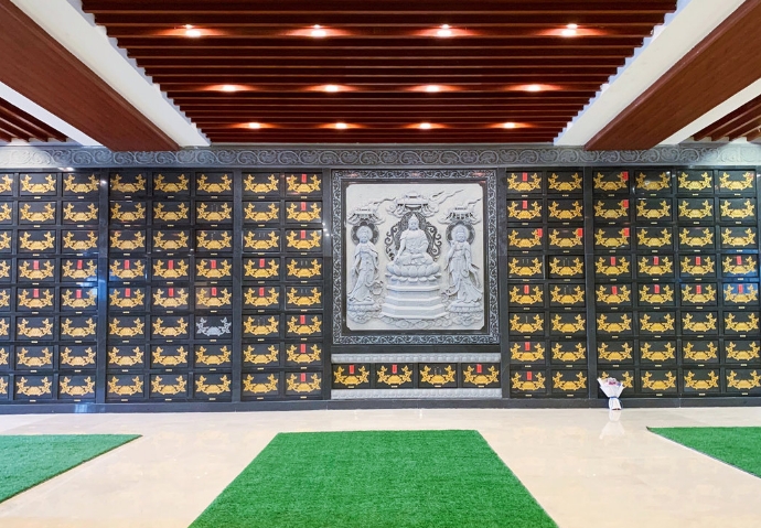  玉佛寺寝宫墓位价格多少钱？