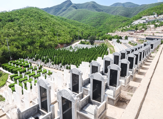 北京市天山陵园墓地价格是多少钱