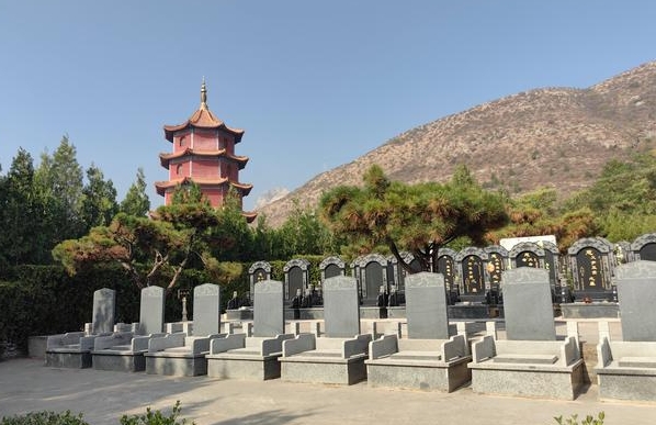 皇家龙山公墓价格是多少钱