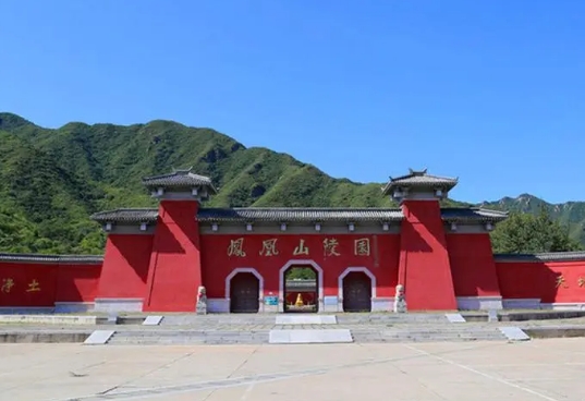 昌平凤凰山陵园墓地价格是多少钱？