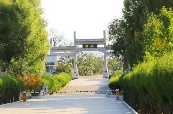 宝云岭墓园地址及路线