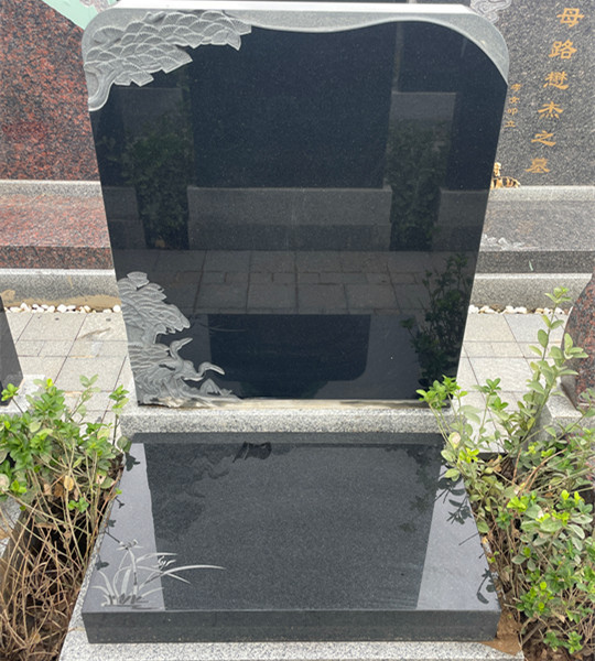 松鹤长青碑