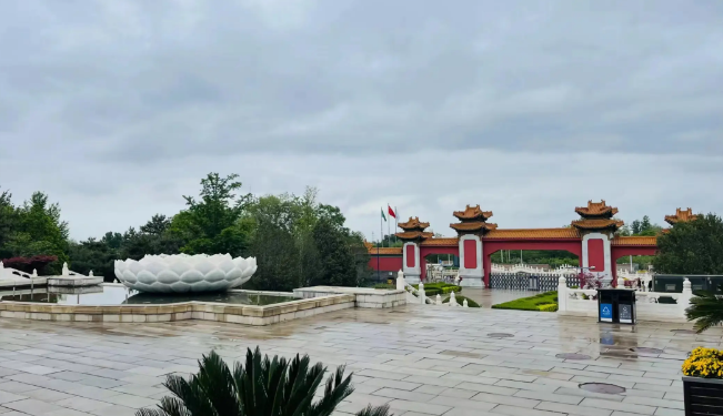 天寿陵园可以定制墓碑吗?(图1) 天寿陵园可以定制墓碑吗?