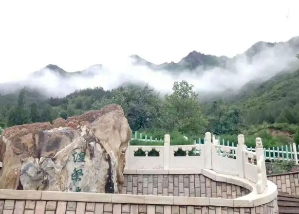 十三陵景仰园陵园墓地风水怎样